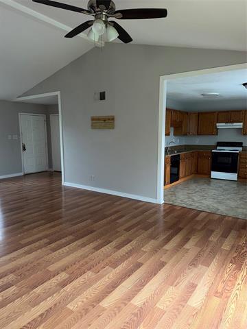 Building Photo - 505 Pico St