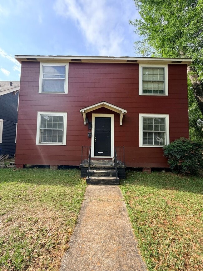 Building Photo - Beautiful 2 Bedroom Unit near LSUS!