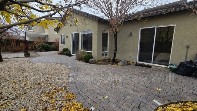 Building Photo - 10522 Eagle Falls Way