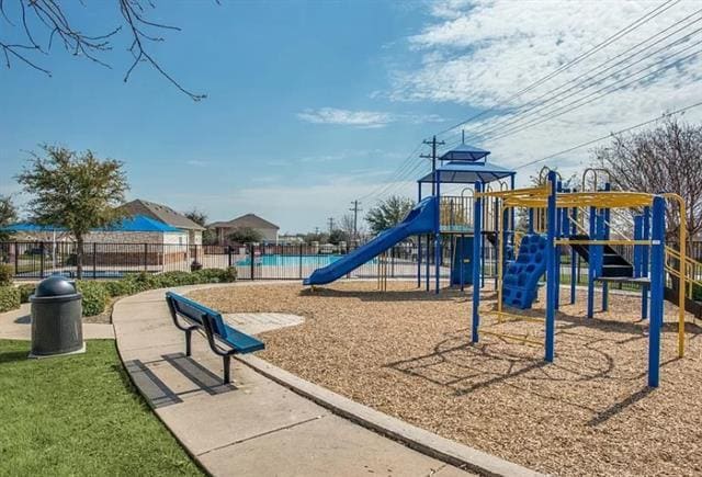 Building Photo - 1444 Sun Breeze Dr