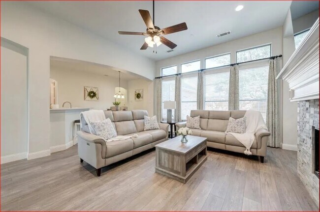 Building Photo - 3424 Dillon Ct