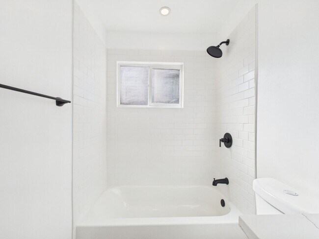 Building Photo - 3257-59 Luna Ave