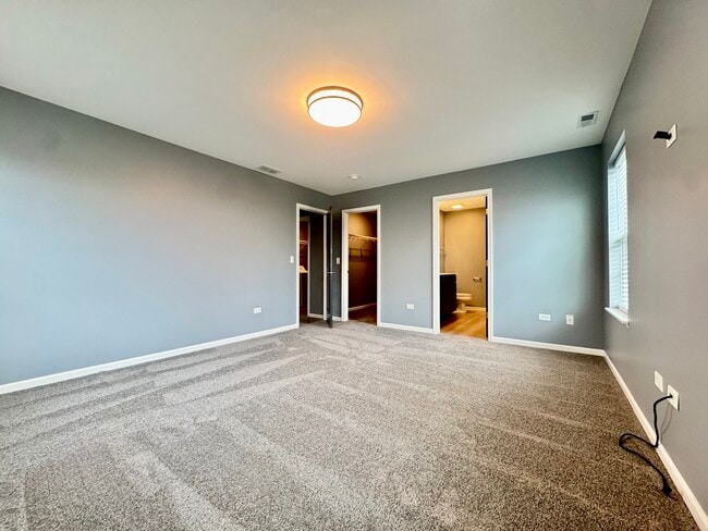 Building Photo - 15030 W Cyrus Dr