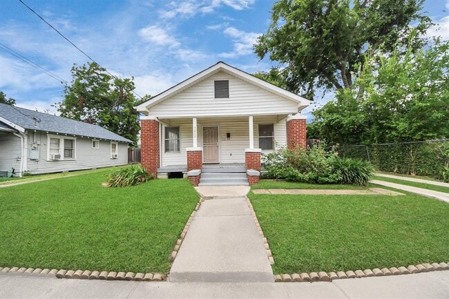 Primary Photo - 3029 Trulley St
