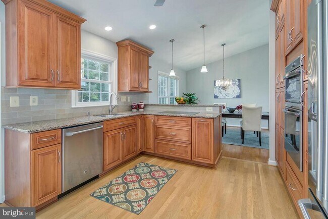 Building Photo - 26 Lily Pond Ct
