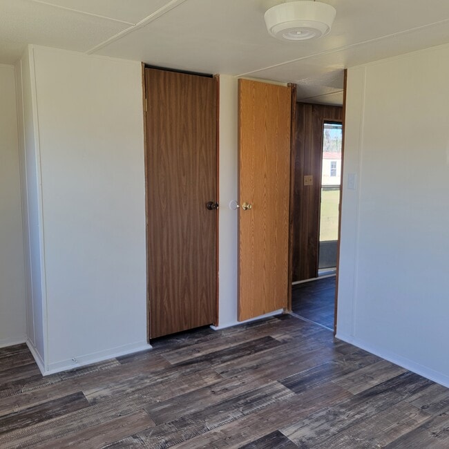 Building Photo - 8582 Rye Patch Rd