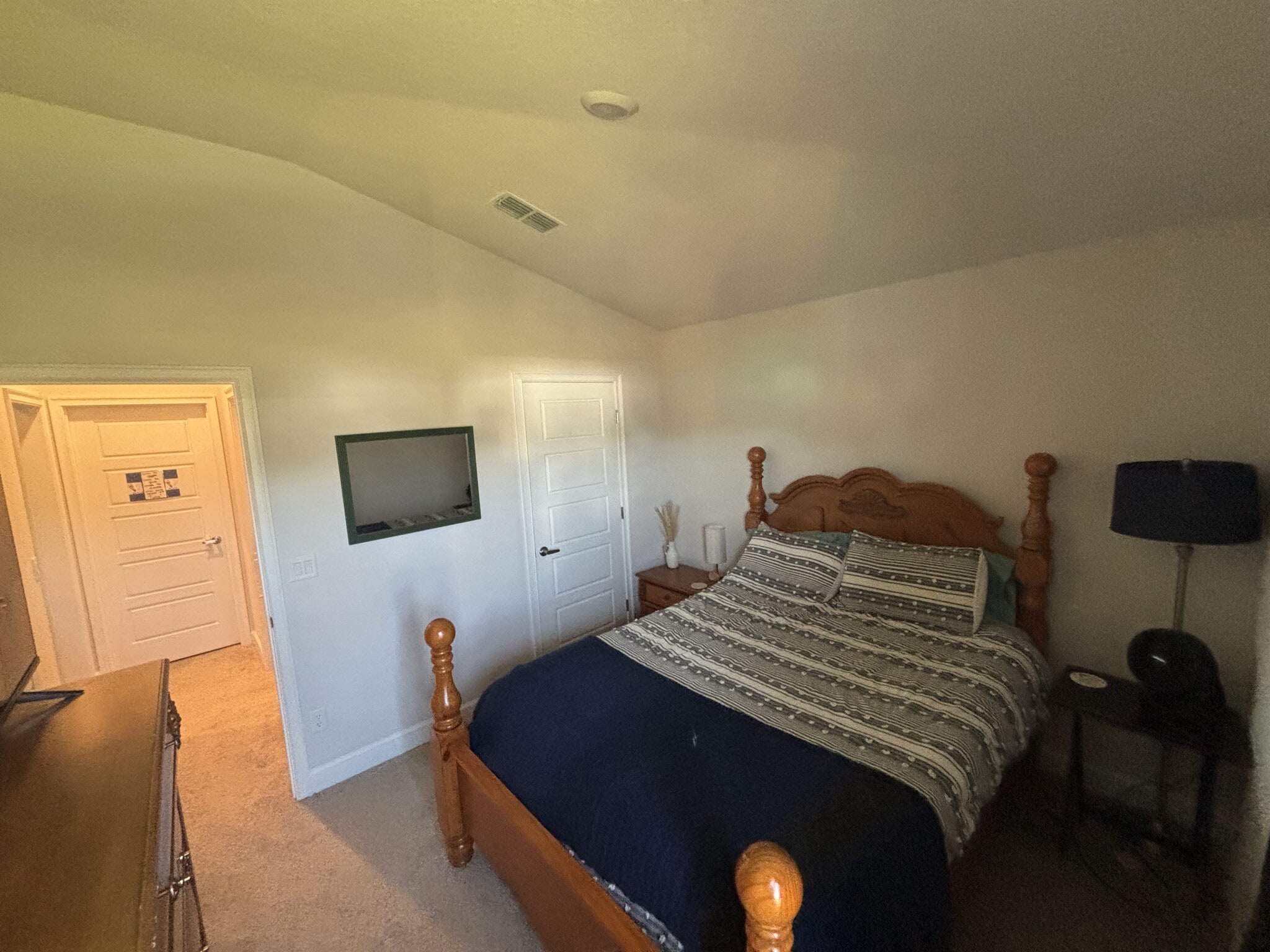 Building Photo - 9835 Olivia St