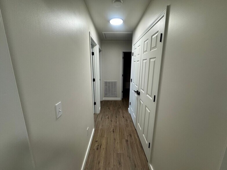 Building Photo - 4308 Shadowmoss Ct