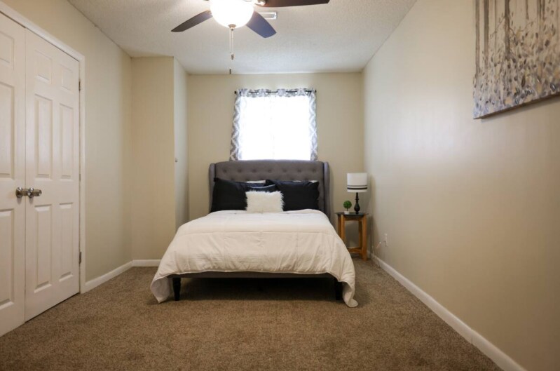 Building Photo - 608 Snell Bridge Rd