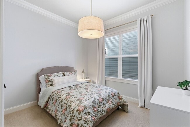 Building Photo - 1306 Jewell Ave