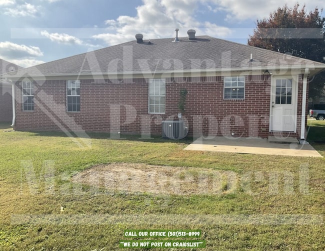 Building Photo - 900 Brownstone Dr