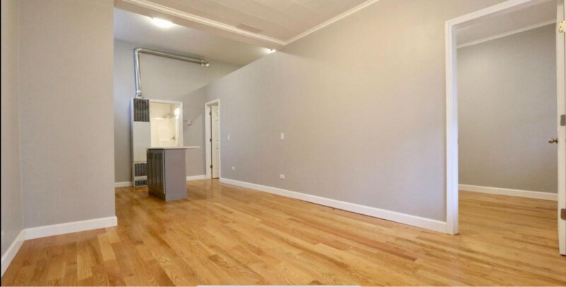 Building Photo - 2156 W 18th Pl