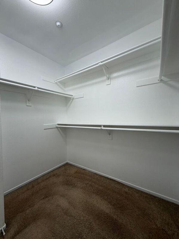 Building Photo - 33770 Willow Haven Ln