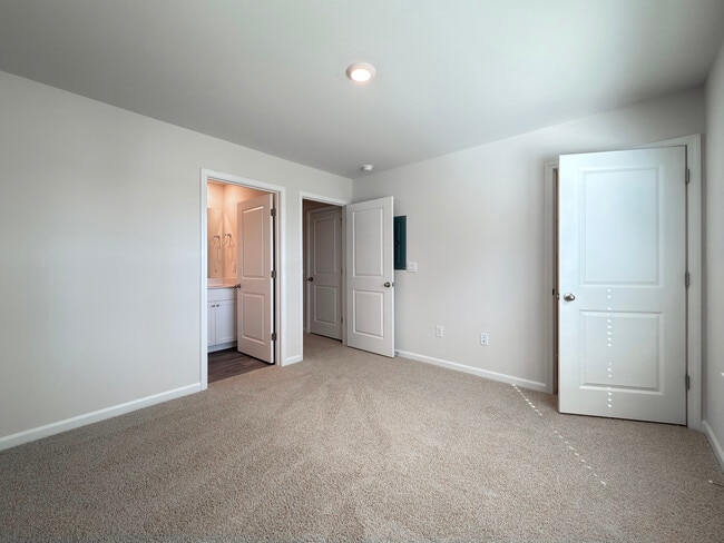 Building Photo - 8534 Beckett Chase Wy