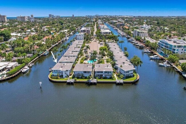 Building Photo - 180 Isle of Venice Dr