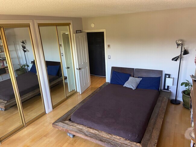 Main Bedroom - 6601 Springpark Ave