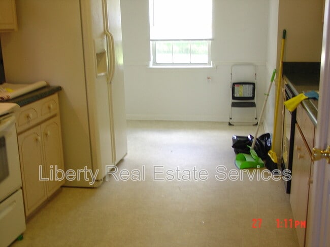 Building Photo - 835 Sagewood Dr