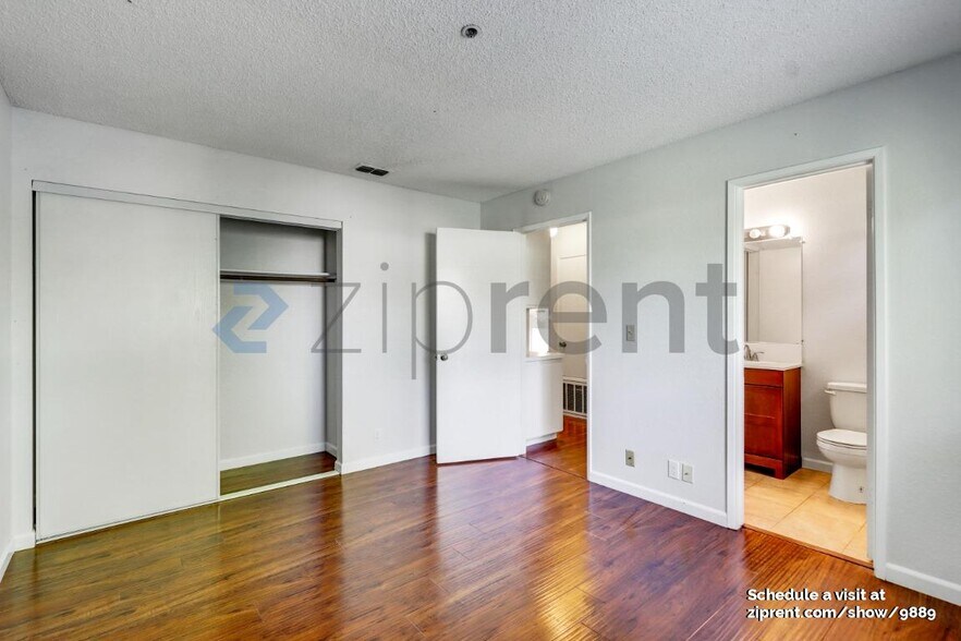 Building Photo - Unit 3