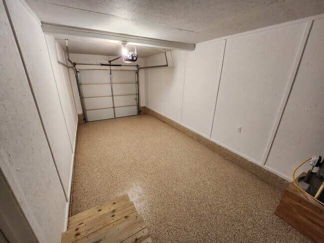 Building Photo - 1503 S 15th St