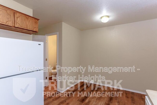 Building Photo - 2710 Vernice Loop