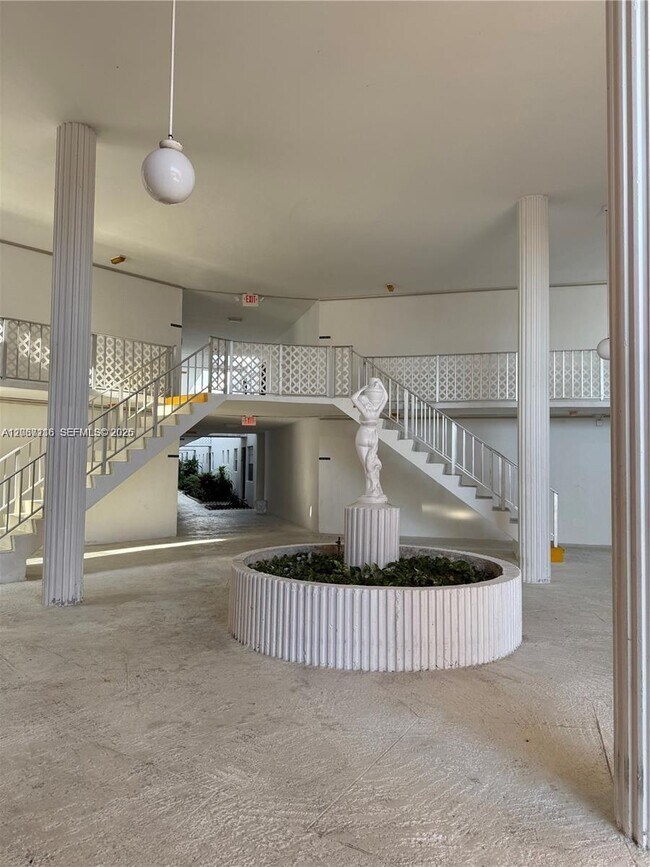 Building Photo - 6507 Winfield Blvd
