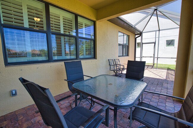 Building Photo - Annual Unfurnished 2 Bedroom 2 Bathroom Ho...