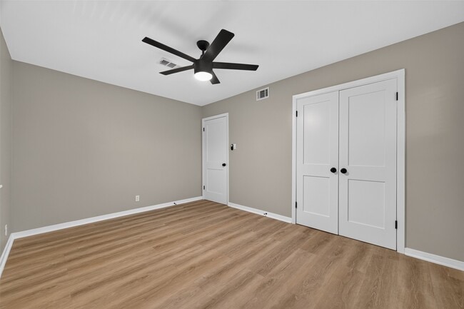 Building Photo - 9614 Hammerly Blvd