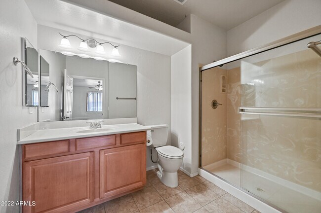 Building Photo - 2155 W Grace Blvd