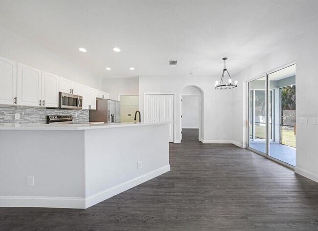 Building Photo - 1647 Squaw Ln