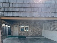 Building Photo - 413 W Kiowa Ave