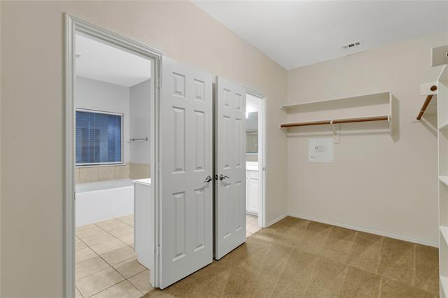 Building Photo - 932 Peach Ln