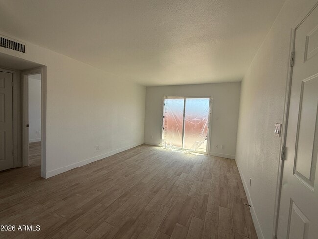 Building Photo - 4035 S 45th Pl