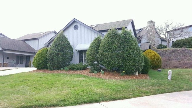 Building Photo - 207 Kyfields