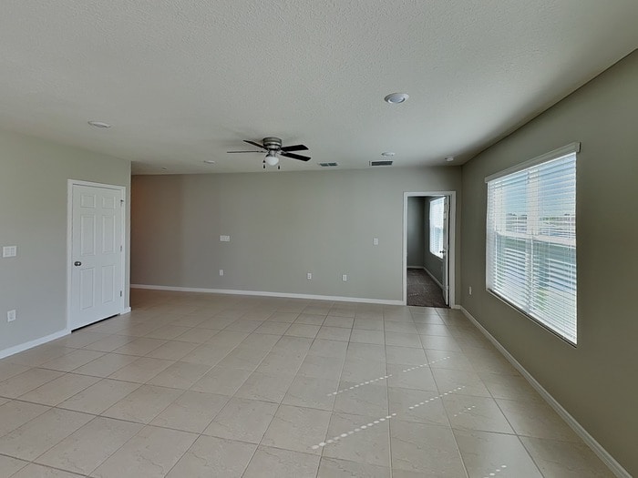 Building Photo - 1660 Aspen Ave