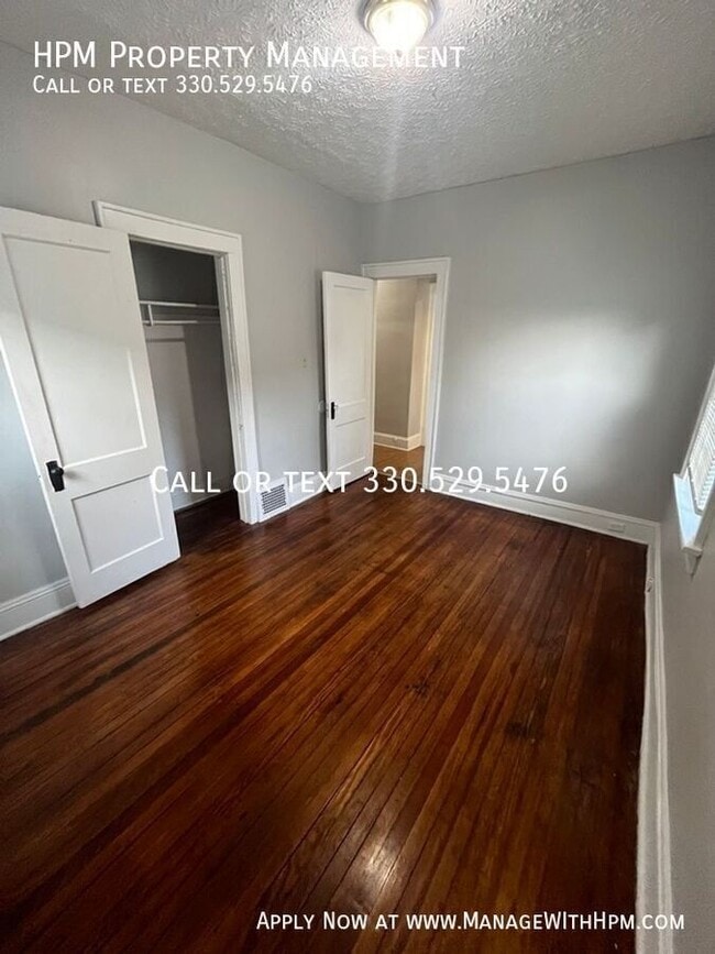 Building Photo - 724 Crosby St