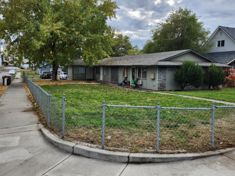 Building Photo - 2134 E Cataldo Ave