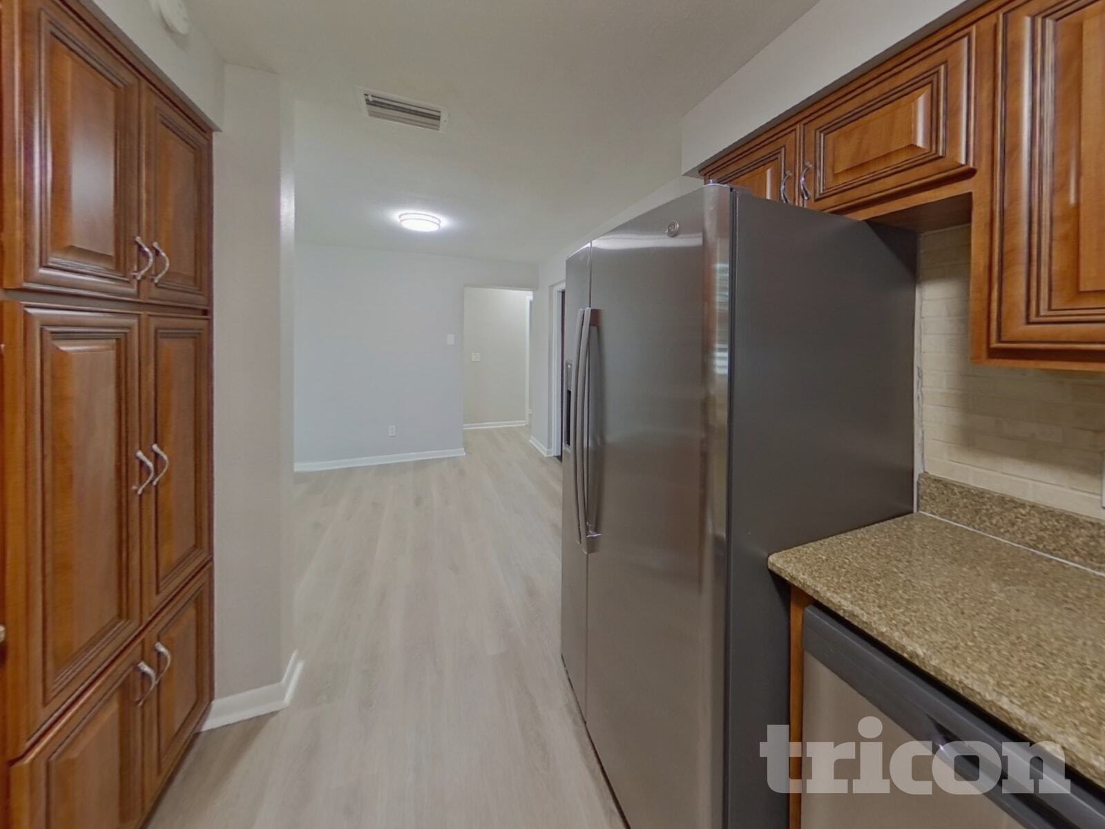 Building Photo - 1745 Woodridge Dr