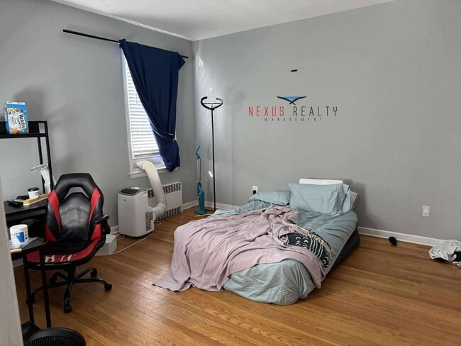 Building Photo - 21-44-44 71st St