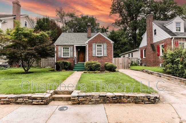 Primary Photo - 119 W George Mason Rd
