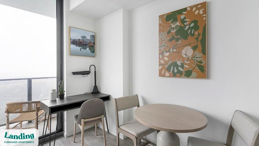 Building Photo - 301 SW 1st Ave