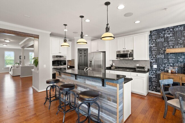 Building Photo - 9502 Lee Ct