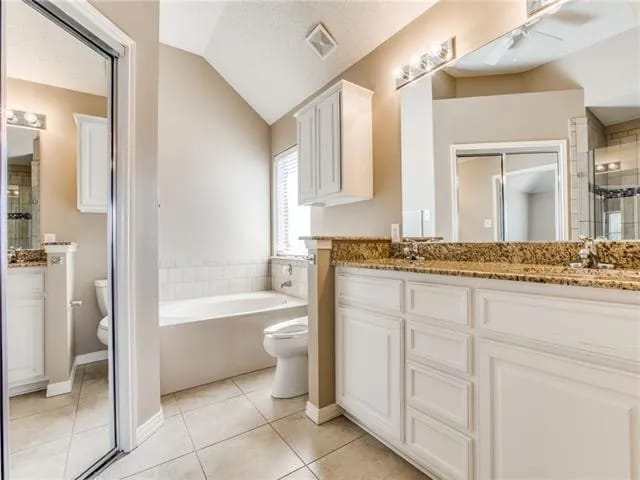 Building Photo - 2430 Norwich Dr