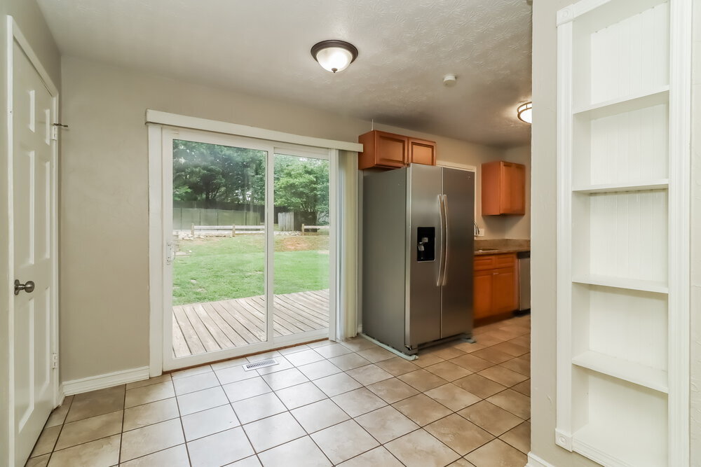 Building Photo - 155 Sunny Ln