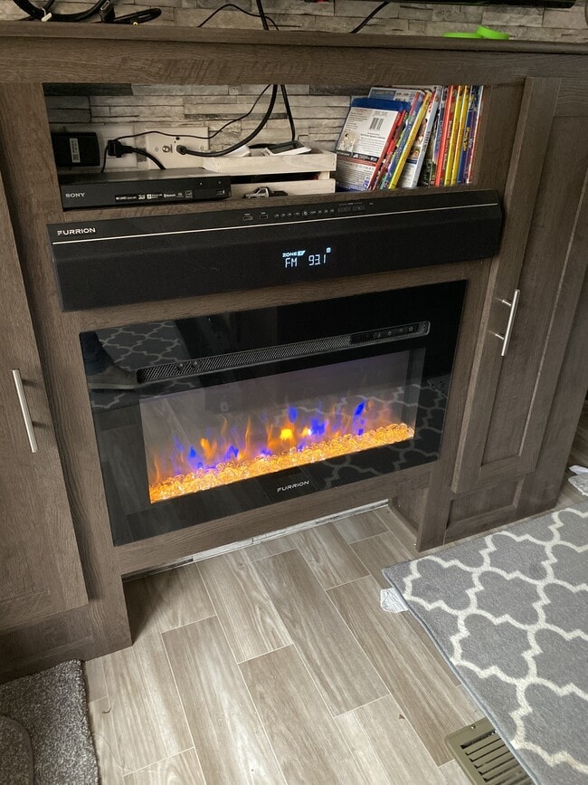 Building Photo - 84 25th St