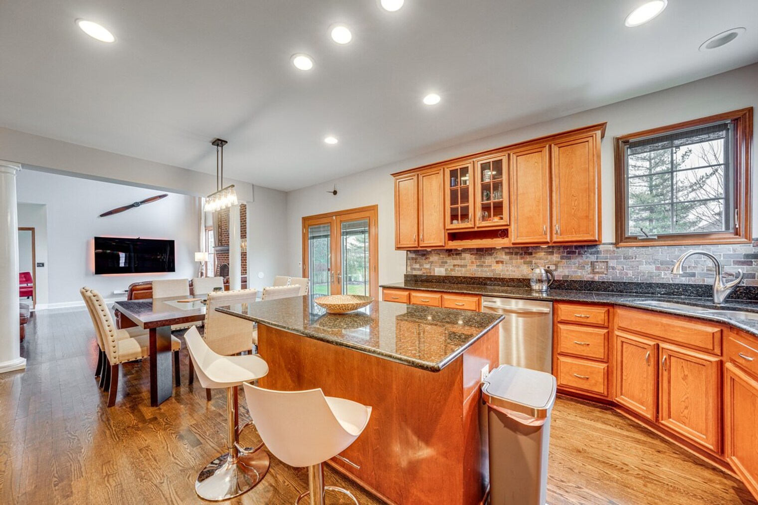 Building Photo - 3423 Goldfinch Dr