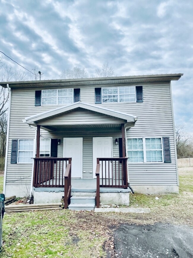 Building Photo - 305 Holliman St