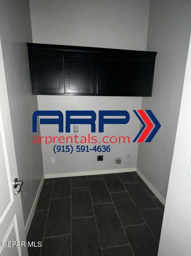 Building Photo - 3720 Loma Jacinto