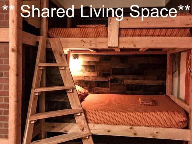 Building Photo - bedroom in Los Angeles CA 91606