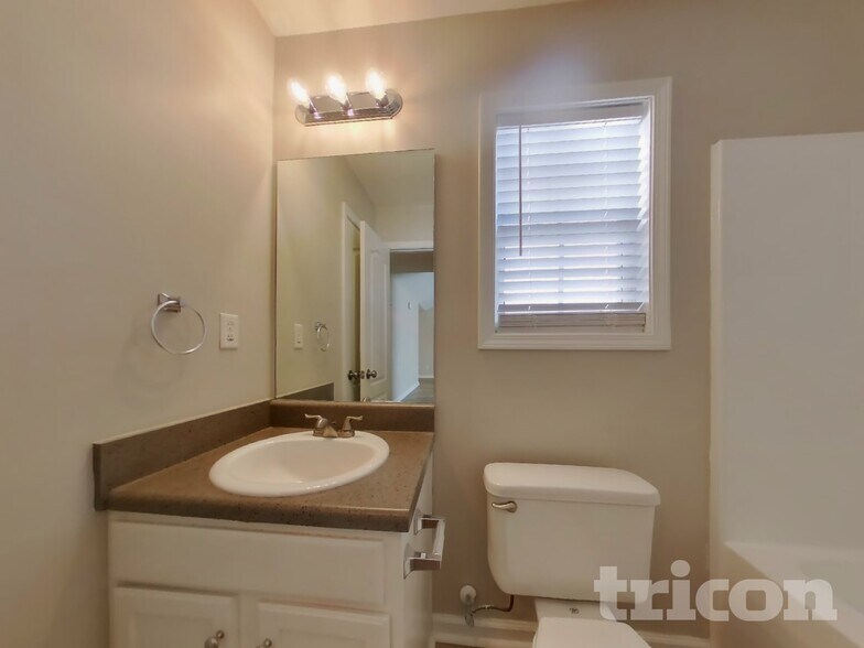 Building Photo - 177 Whetstone Way