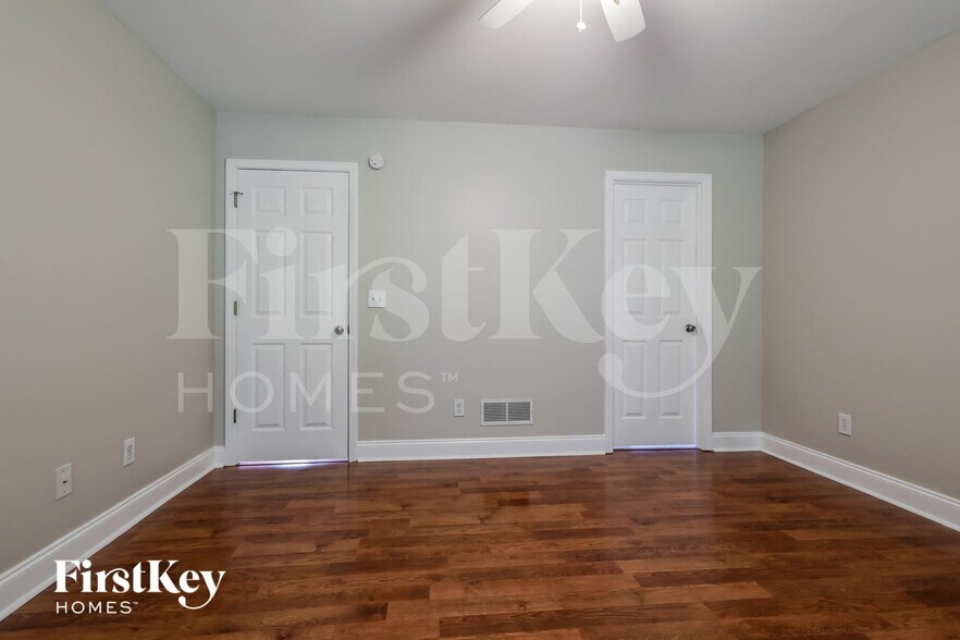 Building Photo - 7024 Memory Ln